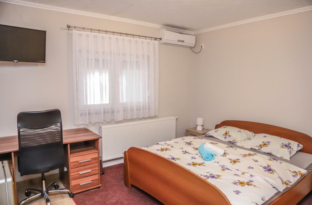 Hotel Zrinski 코프리브니차 외부 사진